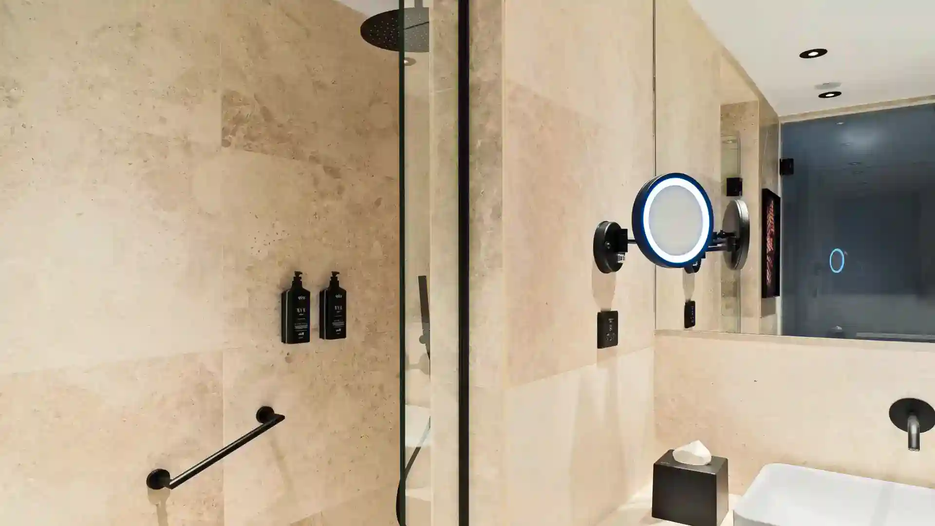 NYX Hotels - photoThumb_7